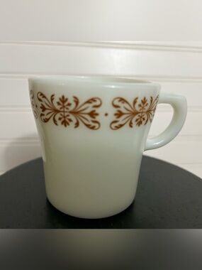 Vintage Pyrex Tableware copper filigree coffee mug diner style milk glass